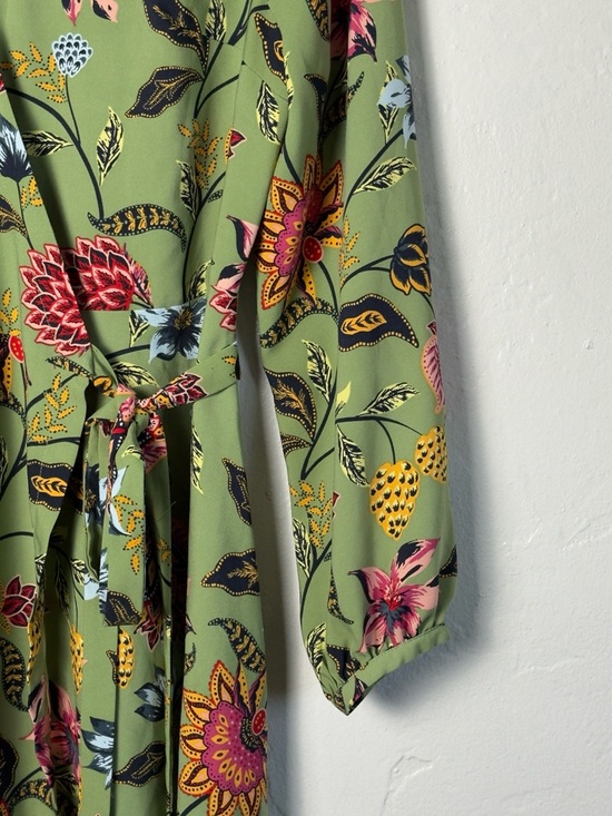 LOFT Multicolor Floral Wrap Dress with Pink and Yellow Accents 6P - Picture 7 of 9